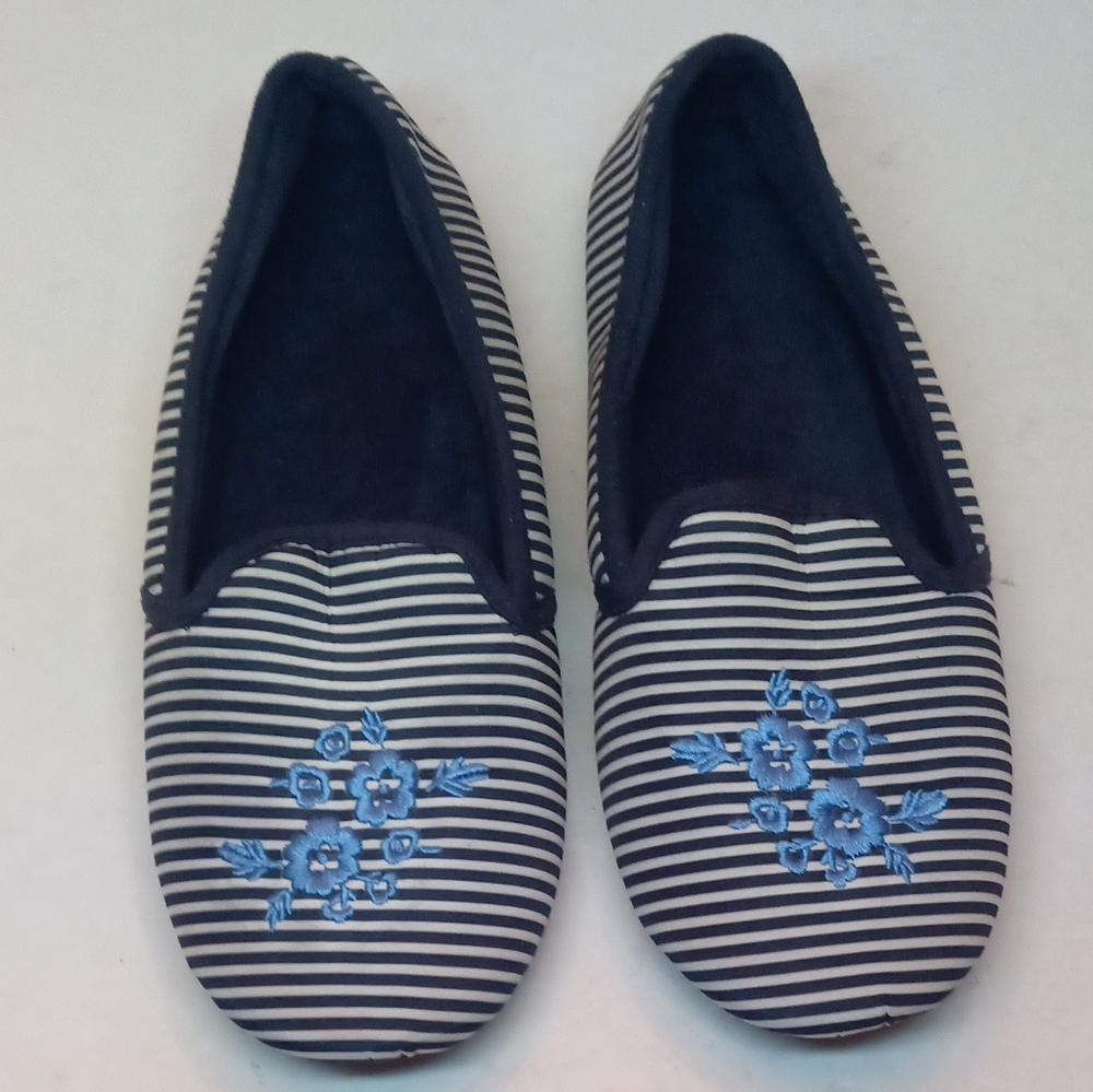 Isotoner Signature Loafer Memory Foam US 9.5/10.5
